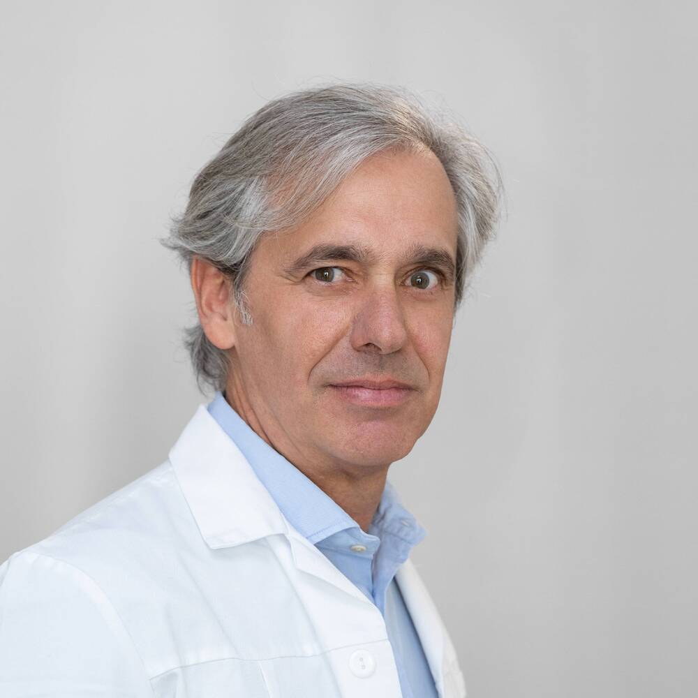  Dr Fernando Chucla